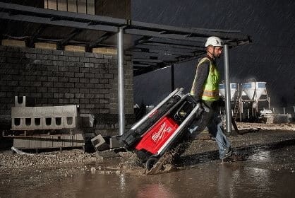 Mobilny maszt oświetleniowy AC/DC Milwaukee MXF TL-601 [230V] / AKU (6.0 Ah) - 4933471844