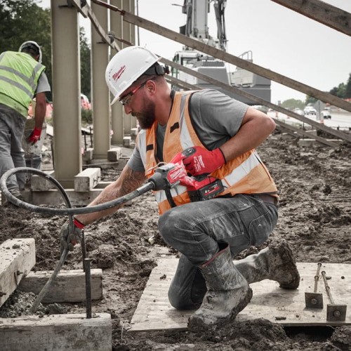 Wibrator igłowy do betonu Milwaukee M18 FCVN12-551 AKU 18V (5.5 Ah) - 4933479597