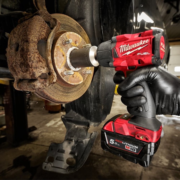 Klucz udarowy 1/2" 881Nm Milwaukee M18 FMTIW2F12-502X AKU 18V (2x5.0Ah) - 4933478450
