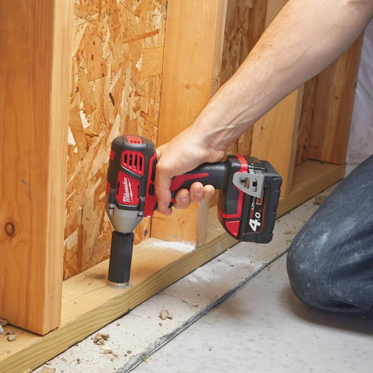 Klucz udarowy 1/2" 240Nm Milwaukee M18 BIW12-0 AKU 18V (bez aku) - 4933443590
