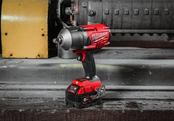 Klucz udarowy 1/2" 1898Nm Milwaukee M18 FHIWF12-0X AKU 18V (bez aku) - 4933459695