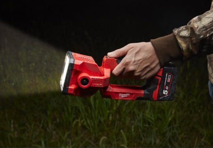 Reflektor przenośny LED Milwaukee M18 SLED-0 AKU 18V (bez aku) - 4933459159