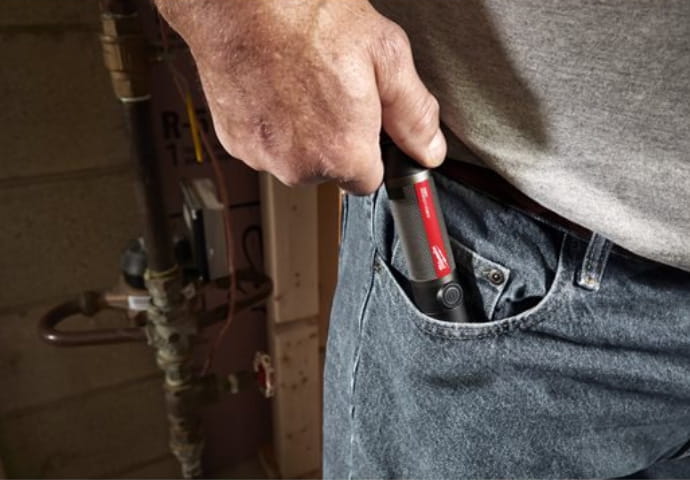 Latarka USB Milwaukee L4 FMLED-201 AKU 4V (2.0 Ah) - 4933478113