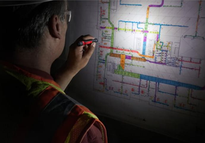 Latarka długopisowa Milwaukee IPL-LED alkaliczna (3x AAA) - 4933459440