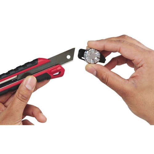 Nóż ręczny 18mm Milwaukee SNAP KNIVES - 48221961