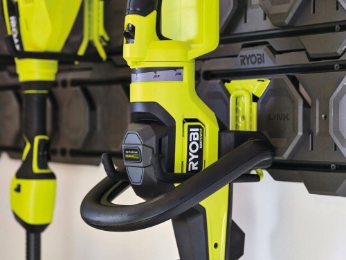Hak-do-elektronarzedzi-udzwig-22-7kg-RSLW803-Ryobi-Rodzaj-szyna-z-wieszakami.jpg