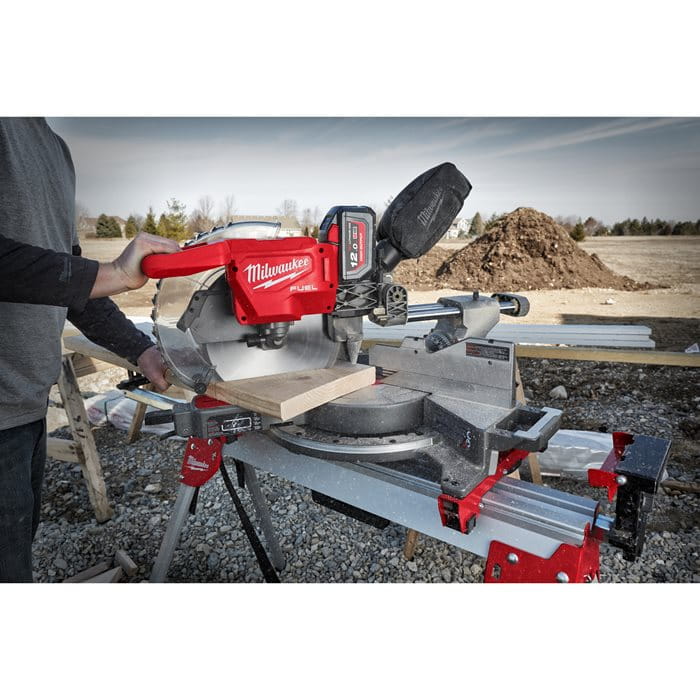 Pilarka ukosowa 305mm Milwaukee M18 FMS305-0 AKU 18V (bez aku) - 4933471205
