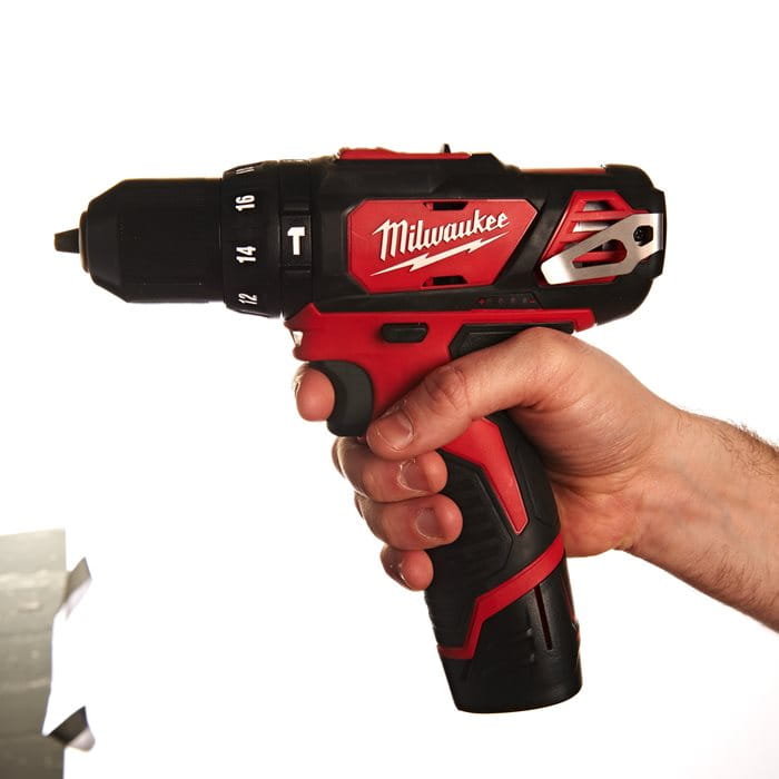 Wiertarko-wkrętarka udarowa Milwaukee M12 BPD-202C AKU 12V (2x 2.0 Ah) - 4933464264