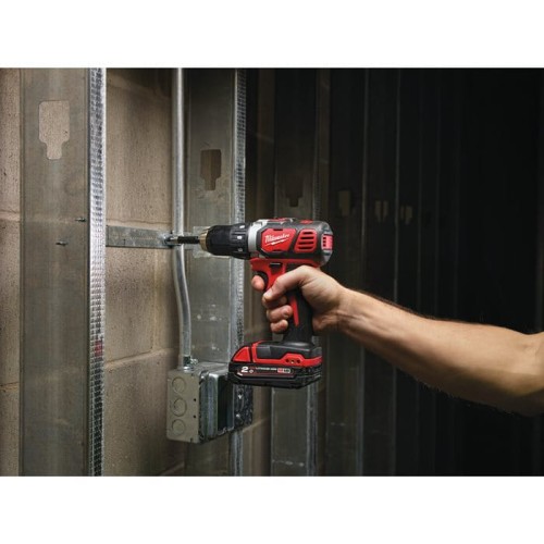 Wiertarko-wkrętarka Milwaukee M18 BDD-202C AKU 18V (2x 2.0 Ah) - 4933443555