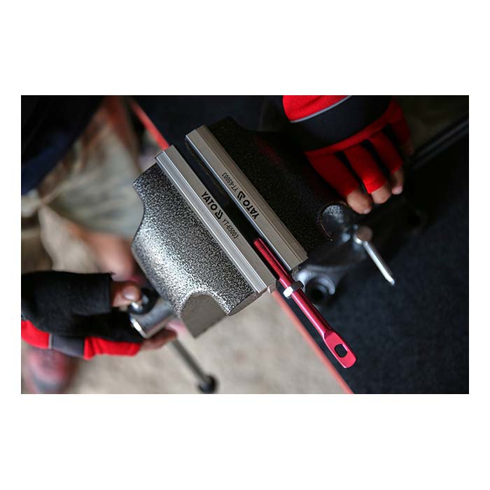 Imadło ślusarskie 150mm obrotowe Yato