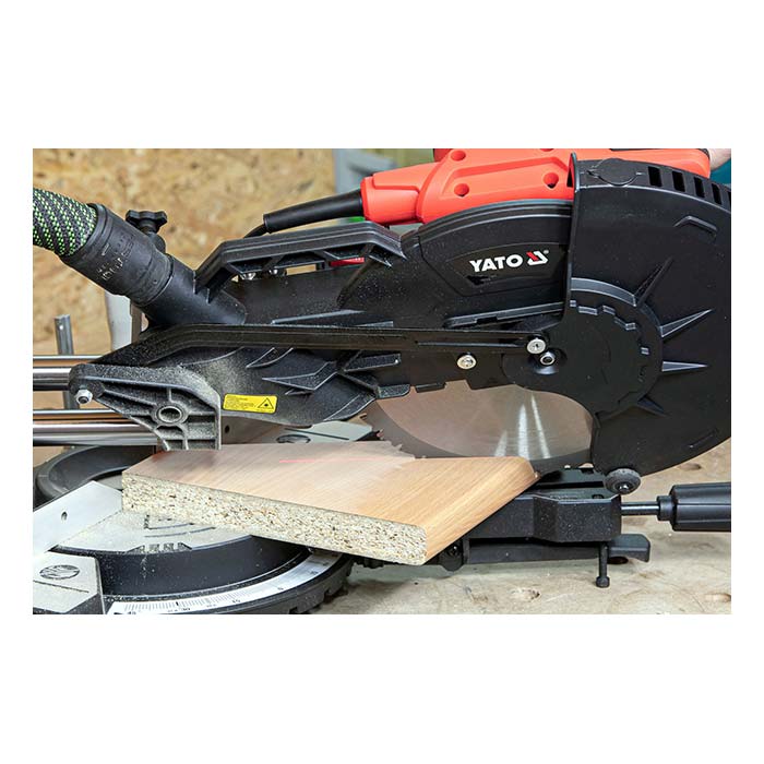 Pilarka ukosowa 255mm 1800W z laserem Yato YT-82174 [230V]