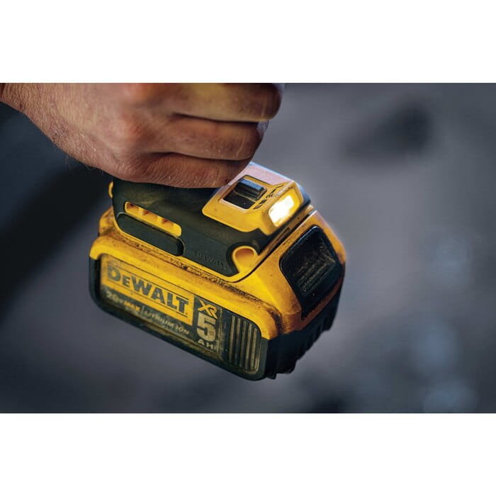 Klucz udarowy 1/2" 950Nm DeWalt DCF899P2 AKU 18V (2x 5.0 Ah)