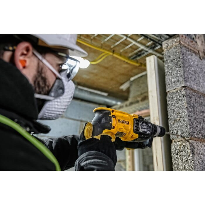 Młot udarowy 800W DeWalt D25133K [230V]