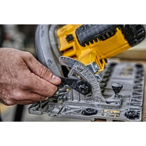 Pilarka tarczowa 190mm 1600W DeWalt DWE576K [230V]