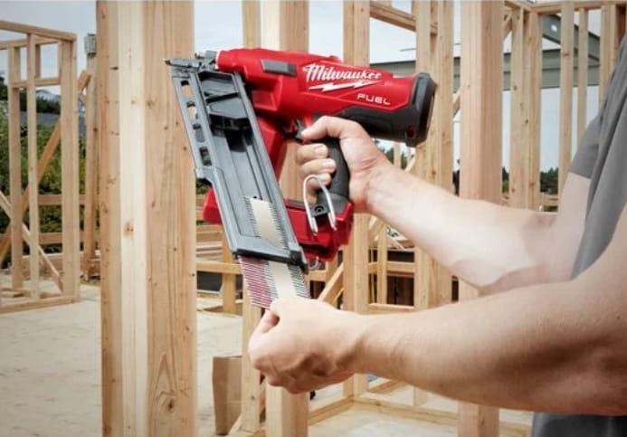 Gwoździarka 50-90mm Milwaukee M18 FFN-0C AKU 18V (bez aku) - 4933471406