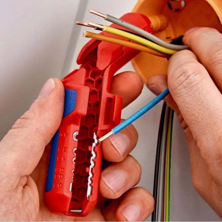 Uniwersalny ściągacz izolacji Knipex