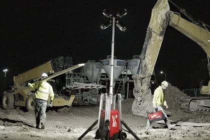 Mobilny maszt oświetleniowy AC/DC Milwaukee MXF TL-601 [230V] / AKU (6.0 Ah) - 4933471844