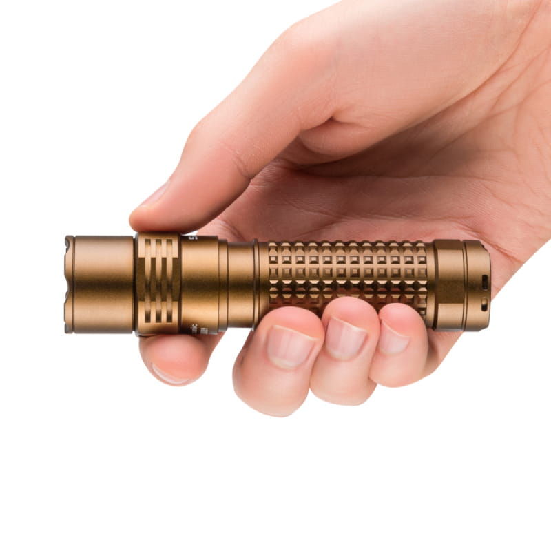 mactronic-sirius-t25-latarka-reczna-2500-lm-ladowalna (5).jpg