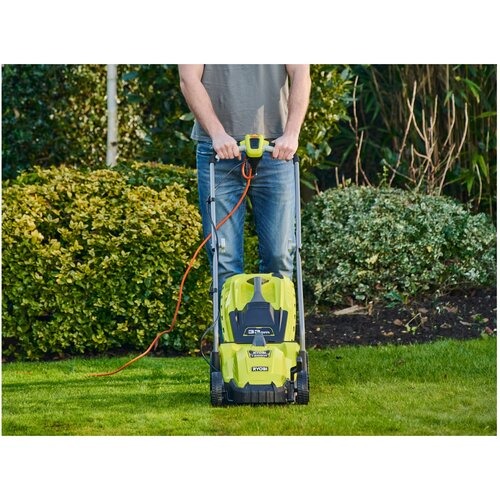 imgi_9_Kosiarka-elektryczna-Podkaszarka-elektryczna-RYOBI-RLM3313ALT2925-lifestyle-1.jpg