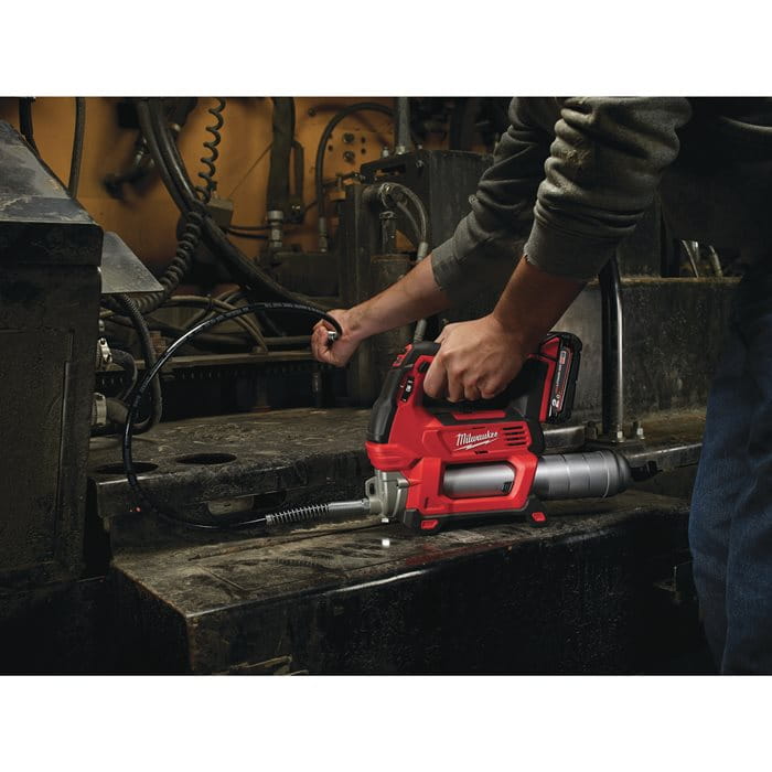 Smarownica Milwaukee M18 GG-201C AKU 18V (2.0 Ah) - 4933440490